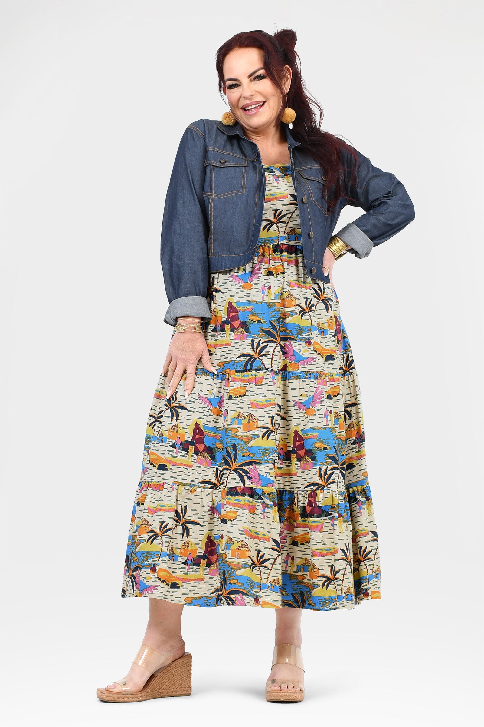 Multicolor tropical print sleeveless maxi dress with tiered A-line skirt and scoop neck