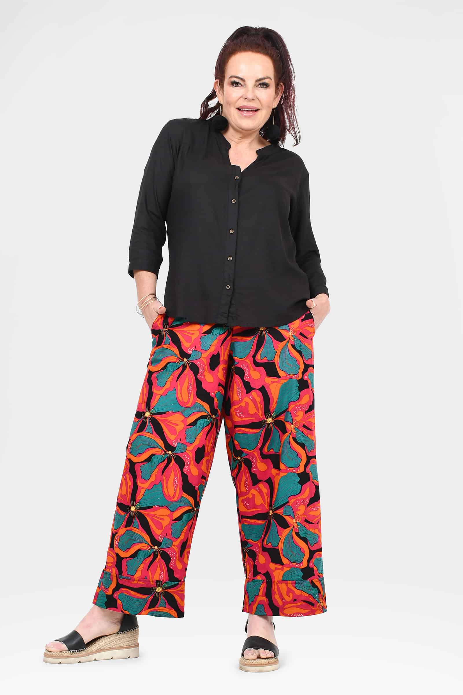 Tully wide-leg pants with abstract poppy print, red and teal
