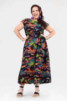 Multicolor tropical print long dress with gathered waist and short sleeves