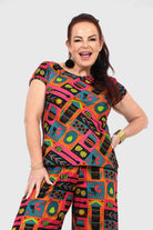 Printed T-shirt with bold multicolor pattern and crew neck, short sleeves