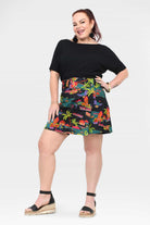 Reversible short button skirt, multicolor tropical print with buttoned waist