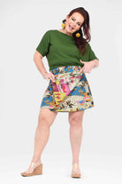 Reversible short button skirt with multicolor animal-and-leaf print and side buttons